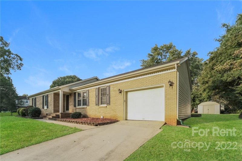 Property image 3 at 2125 Helen Drive, Gastonia, NC 28054