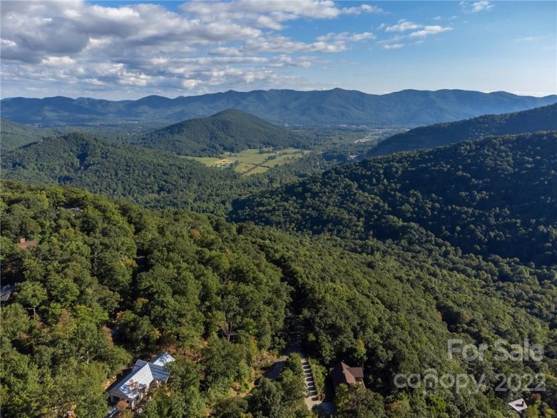 Property image 4 at 14 Wedgewood Terrace, Black Mountain, NC 28711