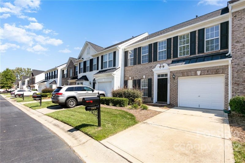 Property image 3 at 12039 Windy Rock Way, Charlotte, NC 28273