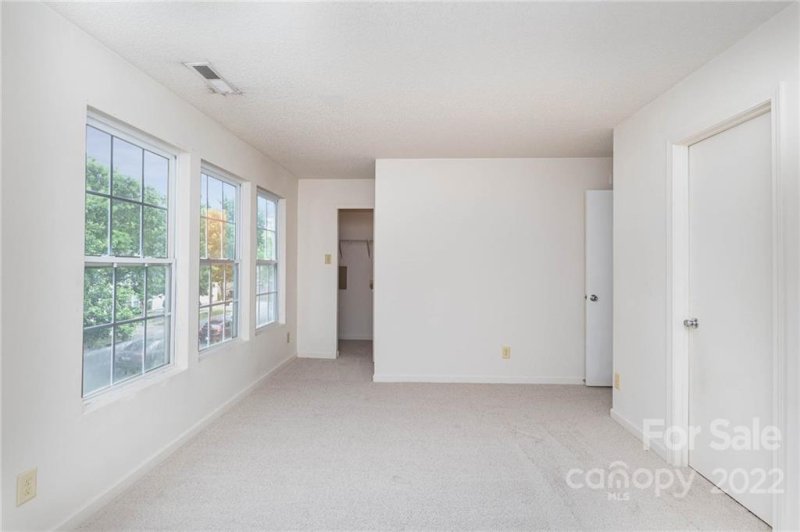 Property image 3 at 1525 Prairie Valley Drive, Charlotte, NC 28269