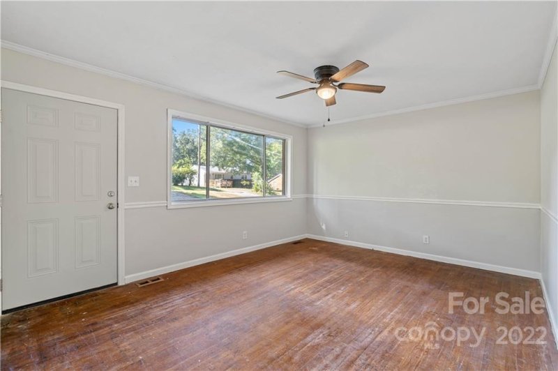 Property image 4 at 2452 Twin Avenue, Gastonia, NC 28052