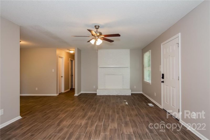 Property image 3 at 4511 Longbriar Drive, Gastonia, NC 28056