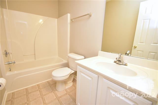 Property image 5 at 5620 Katherine Court, Dallas, NC 28034