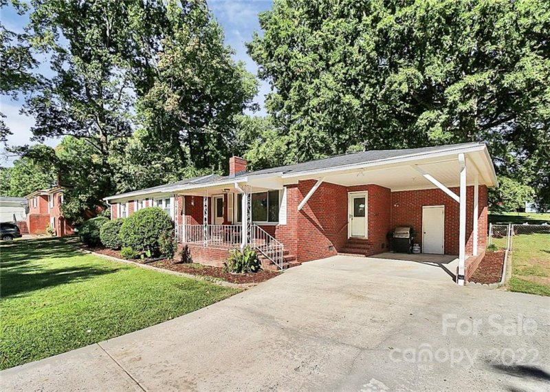 Property image 3 at 5427 Twin Lane, Charlotte, NC 28269