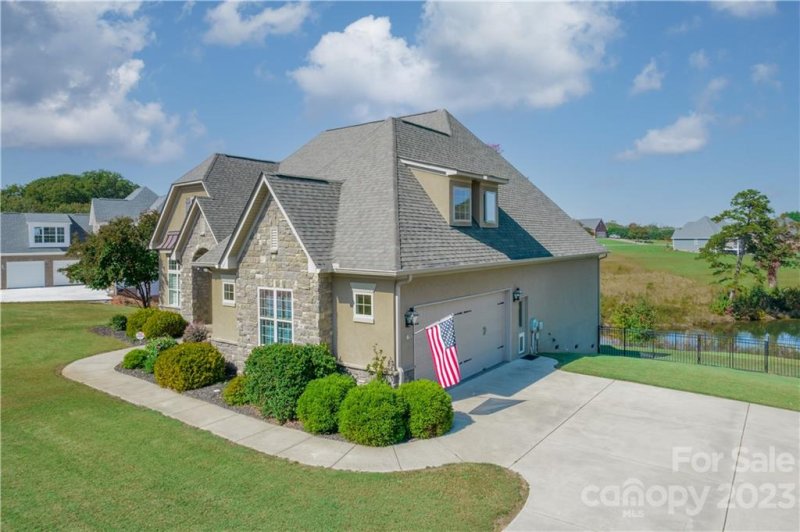 Property image 2 at 113 Deer Brook Drive, Shelby, NC 28150