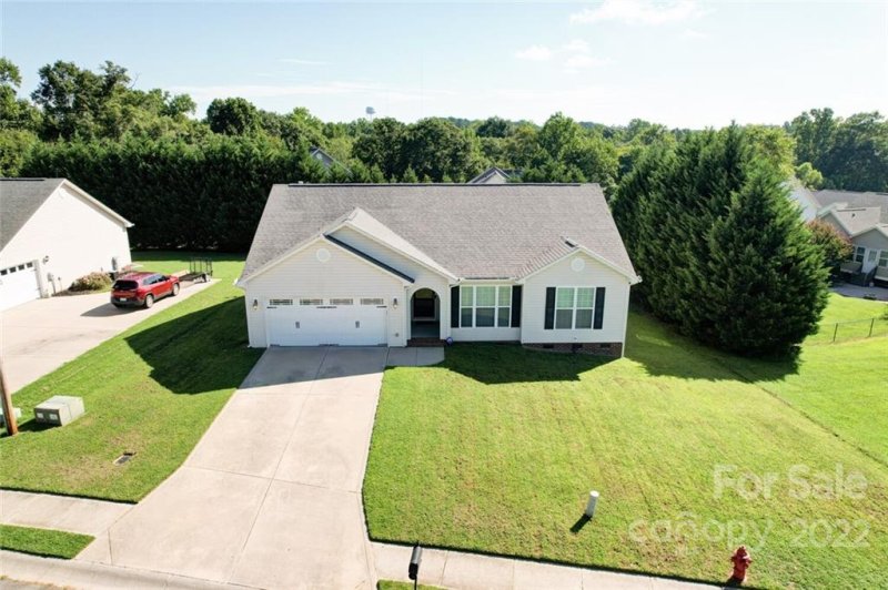 Property image 3 at 200 Jersey Boulevard, Dallas, NC 28034