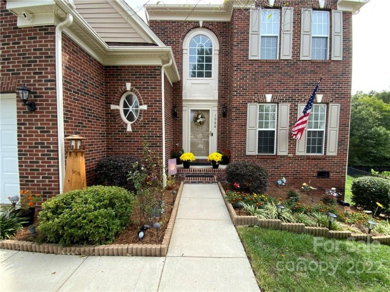 Property image 2 at 1066 Pepperwood Place, Lake Wylie, SC 29710