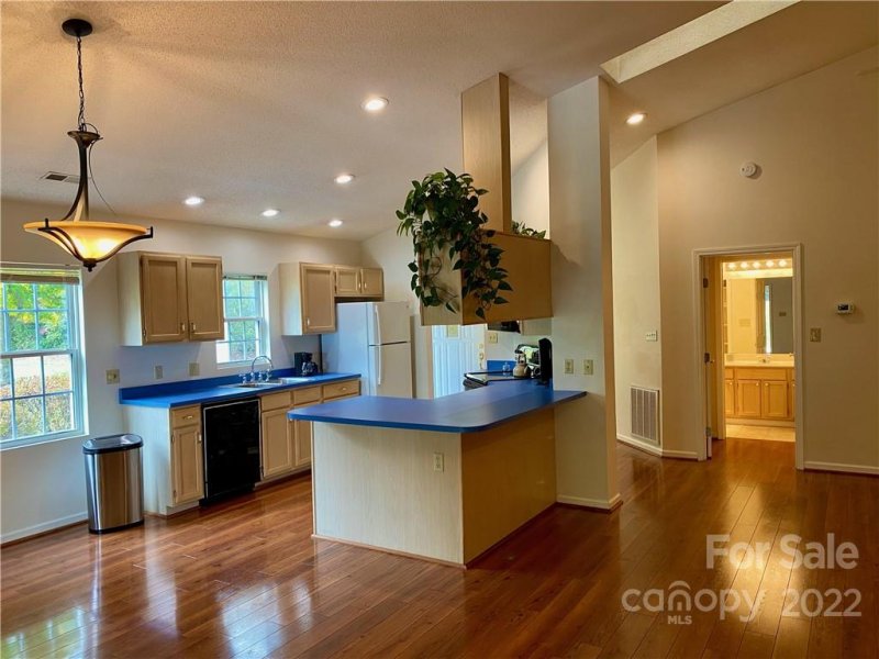 Property image 5 at 2 B Heather Way, Candler, NC 28715