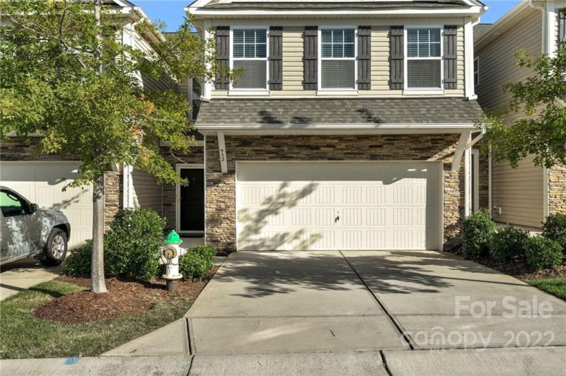 Property image 4 at 932 Summerlake Drive, Fort Mill, SC 29715