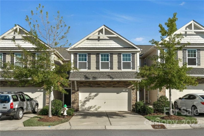 Property image 5 at 932 Summerlake Drive, Fort Mill, SC 29715