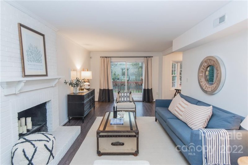 Property image 4 at 2437 Bergen Court, Charlotte, NC 28210