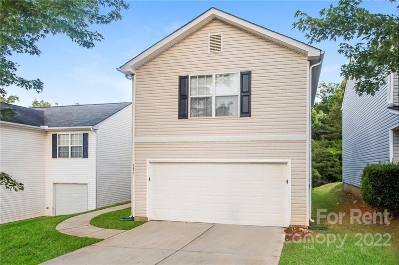 Property image 4 at 5803 Kelden Walker Lane, Charlotte, NC 28269