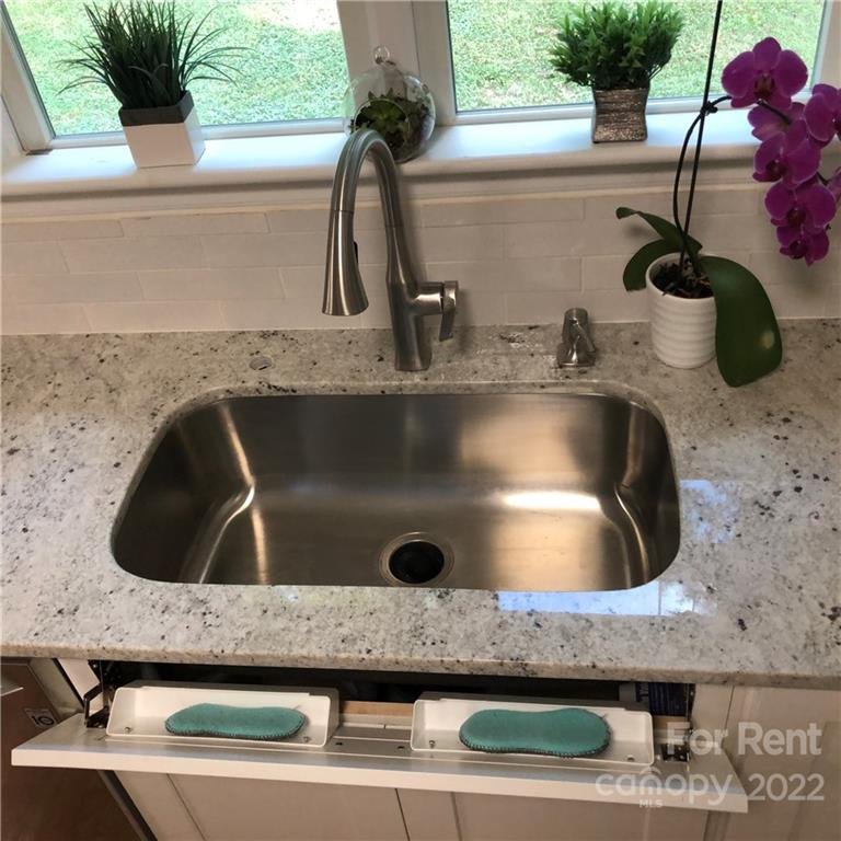 Property image 4 at 708 Fugate Avenue, Charlotte, NC 28205