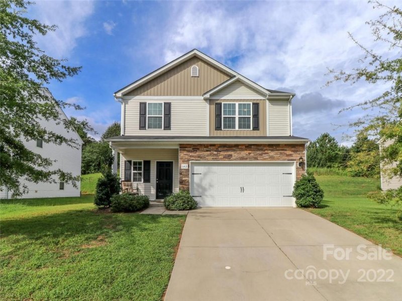 Property image 2 at 6413 Springbeauty Drive, Charlotte, NC 28227