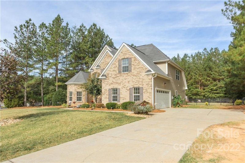 Property image 3 at 495 Zelkova Street, York, SC 29745