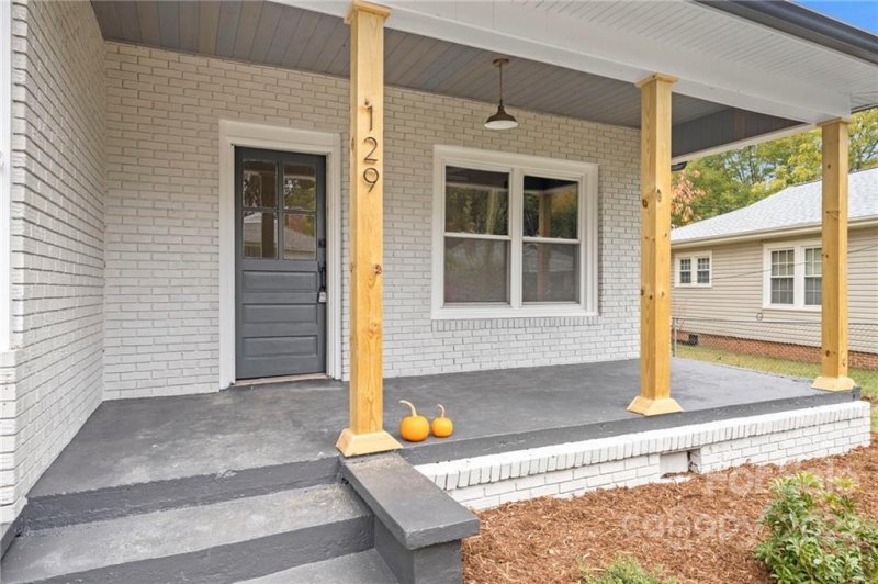 Property image 3 at 129 Edwards Avenue, Swannanoa, NC 28778