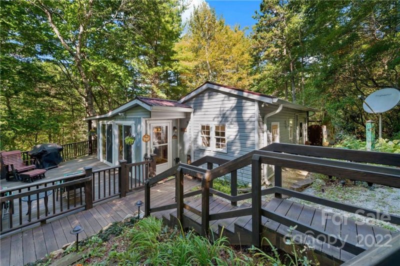 Property image 2 at 73 Bear Cub Drive, Spruce Pine, NC 28777