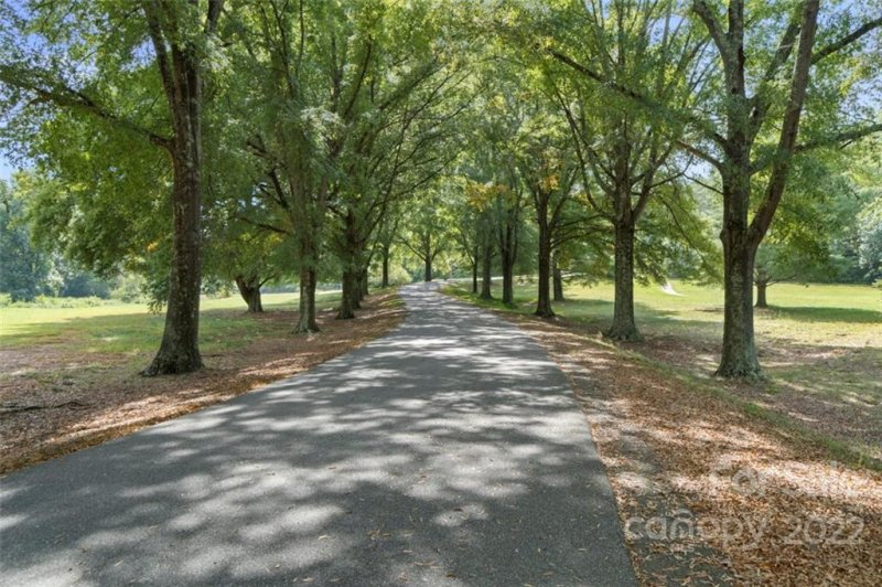 Property image 4 at 8516 Sleepy Hollow Road, Connelly Springs, NC 28612