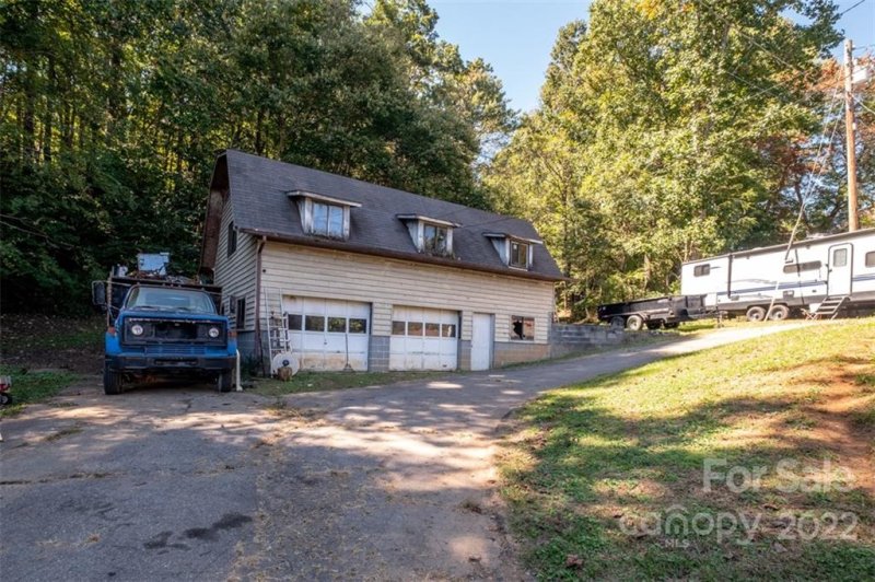 Property image 5 at 21 Barberry Heights Drive, Brevard, NC 28712