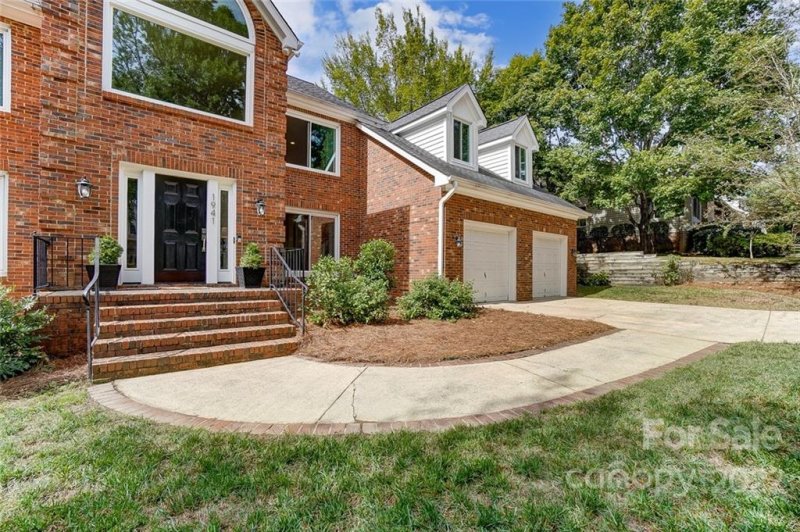 Property image 2 at 1941 Dugan Drive, Charlotte, NC 28270