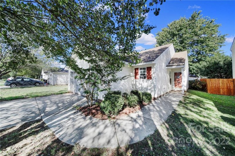 1671 Sandpiper Drive