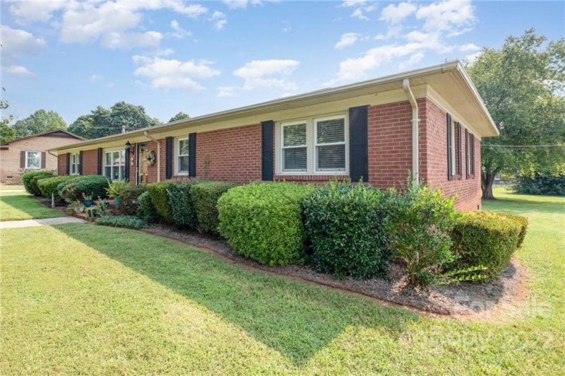 Property image 3 at 104 Helena Street, Mount Holly, NC 28120