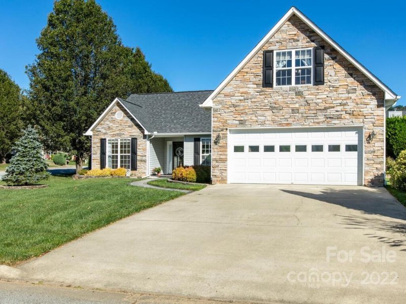 Property image 2 at 294 Farm Valley Road, Fletcher, NC 28732