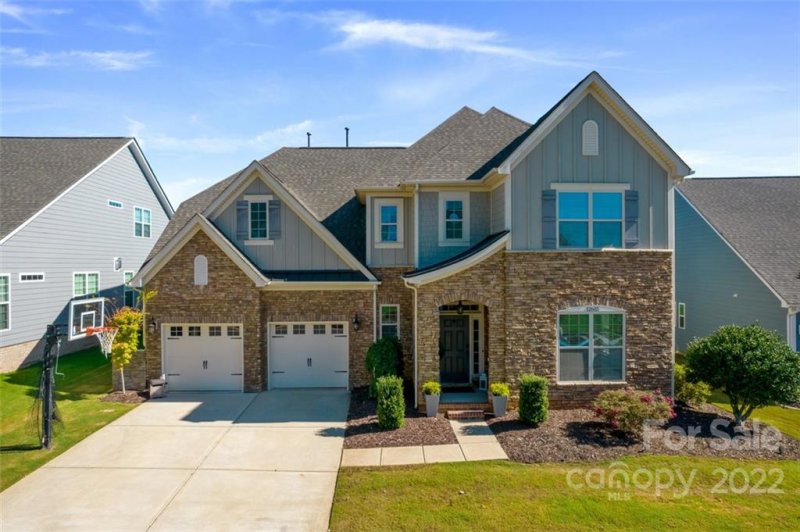 Property image 2 at 12615 Old Westbury Drive, Cornelius, NC 28031