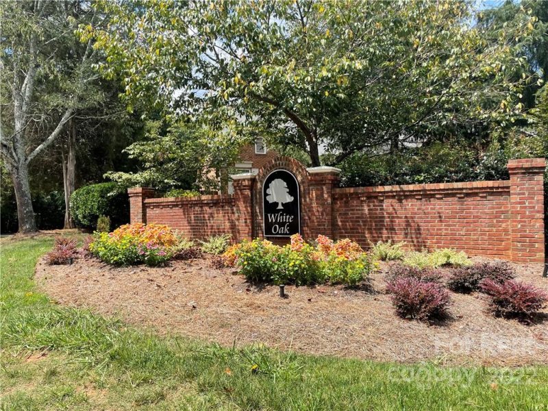 Property image 2 at 10219 Ridgemore Drive, Charlotte, NC 28277