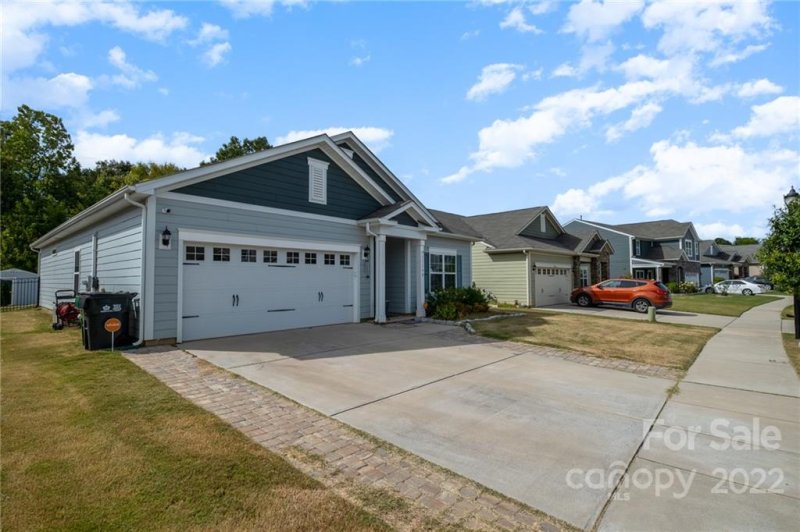 Property image 3 at 11140 Chapeclane Road, Charlotte, NC 28278