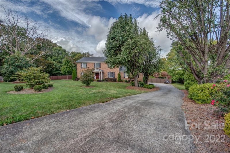 Property image 2 at 2900 Gateshead Court, Gastonia, NC 28054