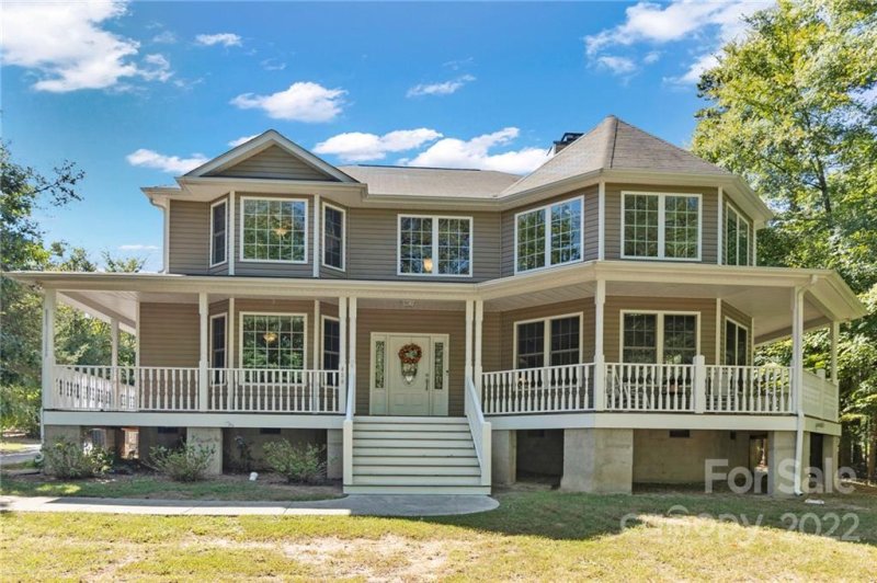 420 Breezewood Drive