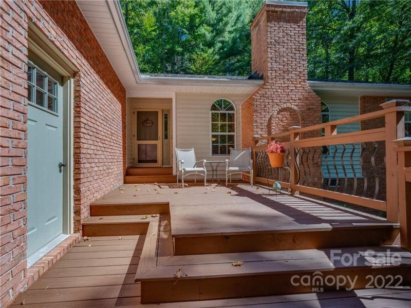 Property image 2 at 203 Thistledown Court, Hendersonville, NC 28739