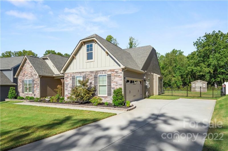 Property image 4 at 5332 Pembrey Drive, Denver, NC 28037