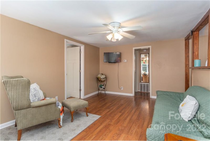 Property image 5 at 36 Loomis Avenue, Asheville, NC 28803