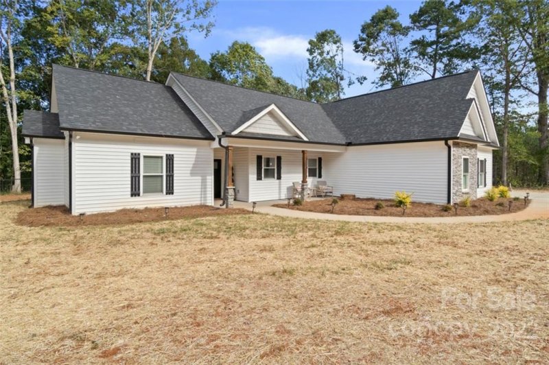 Property image 2 at 7420 Finch Lane, Vale, NC 28168