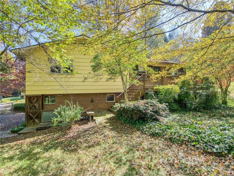 Property image 3 at 182 Fairway Hills Drive, Waynesville, NC 28786