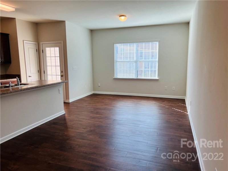 Property image 4 at 9121 Bradstreet Commons Way, Charlotte, NC 28215