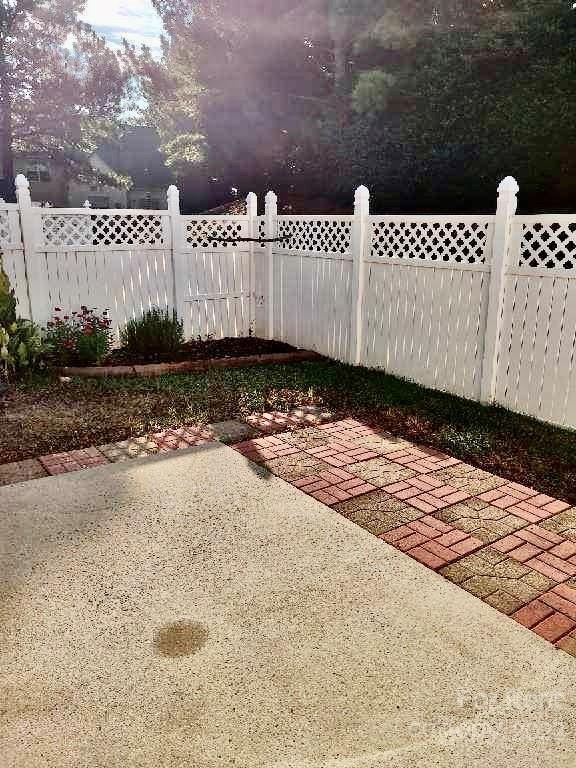 Property image 5 at 8665 Robinson Forest Drive, Charlotte, NC 28277