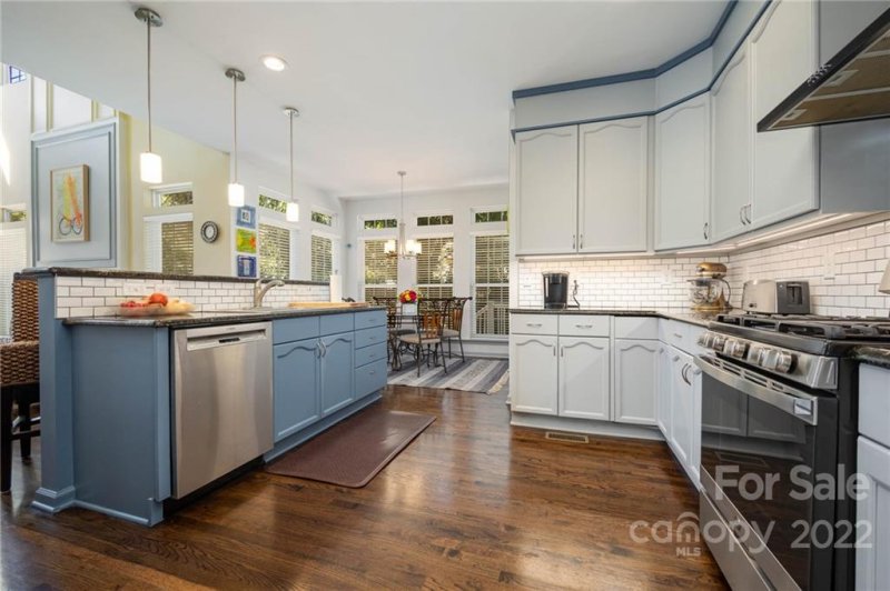 Property image 4 at 15540 Donnington Drive, Charlotte, NC 28277