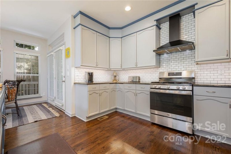 Property image 5 at 15540 Donnington Drive, Charlotte, NC 28277