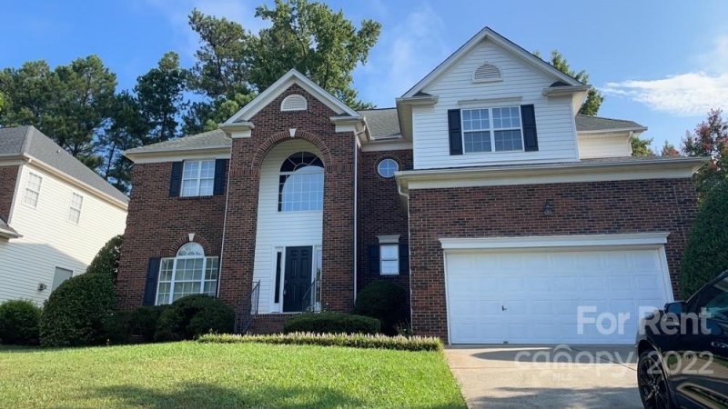 11432 Mcginns Trace Court