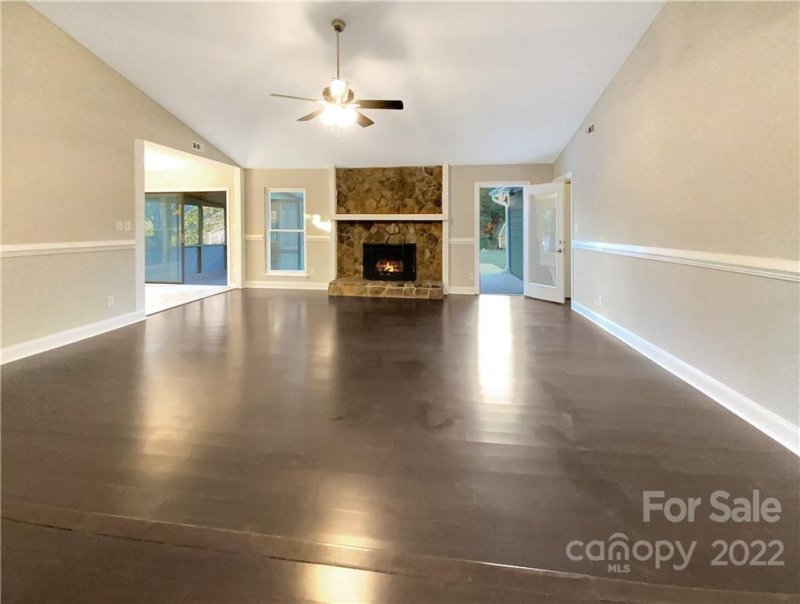 Property image 3 at 11041 Vista Haven Drive, Charlotte, NC 28226