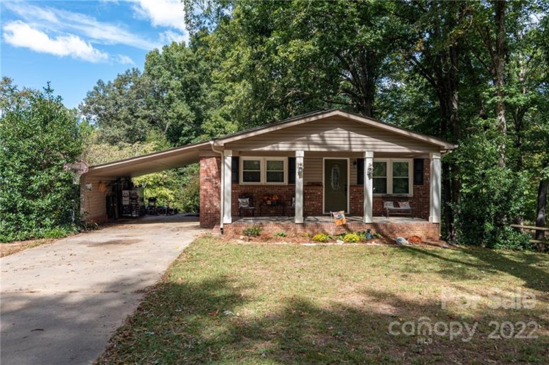 Property image 2 at 1208 Johnson Drive, Cherryville, NC 28021