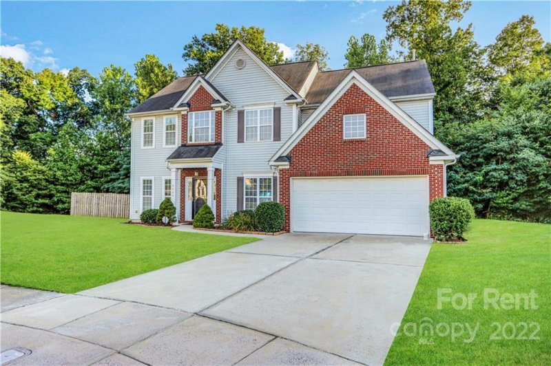 Property image 3 at 6605 Pattonsburg Drive, Charlotte, NC 28213