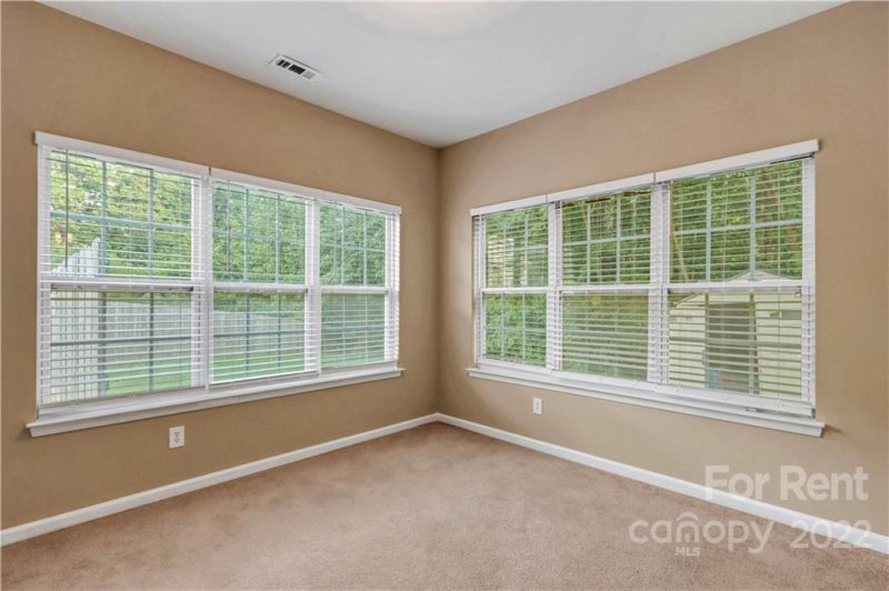 Property image 5 at 6605 Pattonsburg Drive, Charlotte, NC 28213