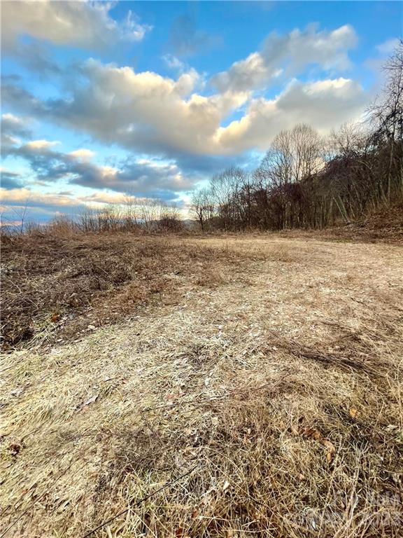 Property image 3 at 148 Granite Cliffs Court, Waynesville, NC 28785