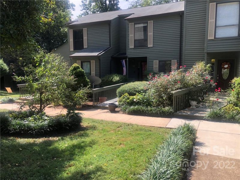 Property image 2 at 4340 N Center Street, Hickory, NC 28601