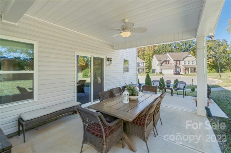 Property image 4 at 10168 Shanaclear Avenue, Concord, NC 28027