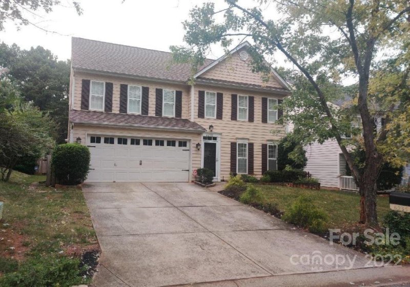 6235 Planters Wood Lane